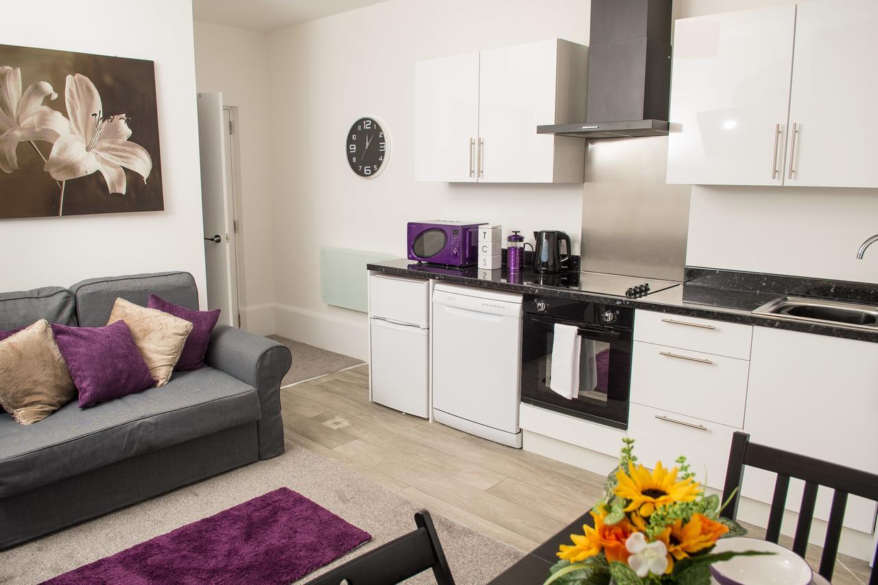 Moseley Mews Village Suites - Purple Birmingam Exterior foto
